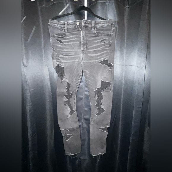 Selling American Eagle High-Rise Jeggings - Picture 1 of 5